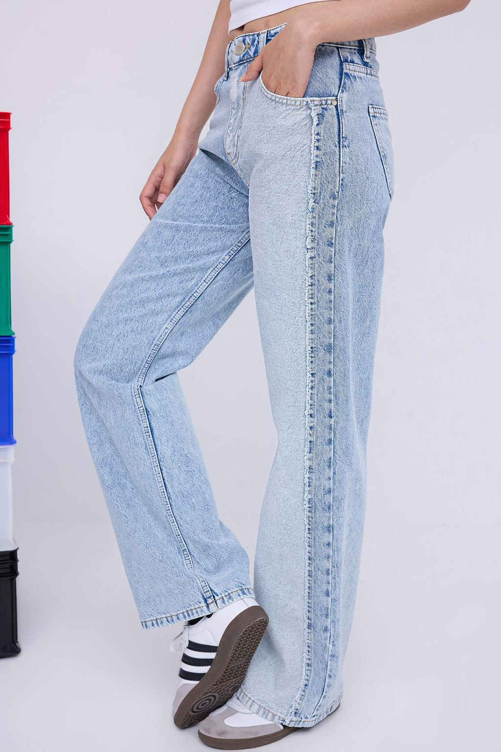 Teen Mavi Renk Bloklu Yuksek Bel Genis Paca Wide Leg Jeans TWOAW26JE00013 - Trendyolmilla фото 3