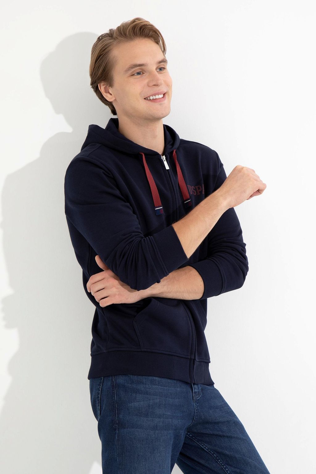 Мужская темно-синяя толстовка с капюшоном