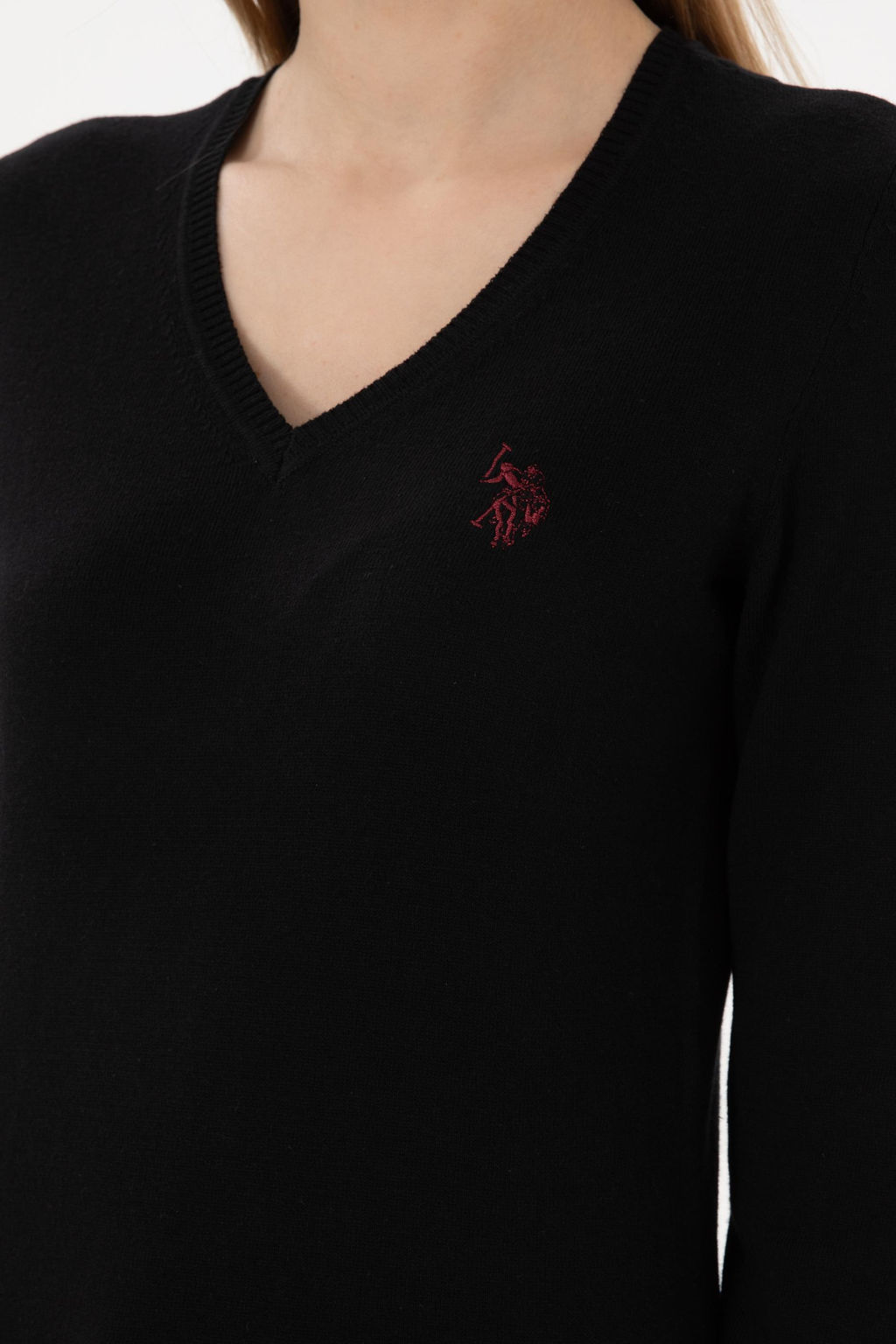Свитер женский U.S. Polo Assn V-образный вырез черный  фото 14
