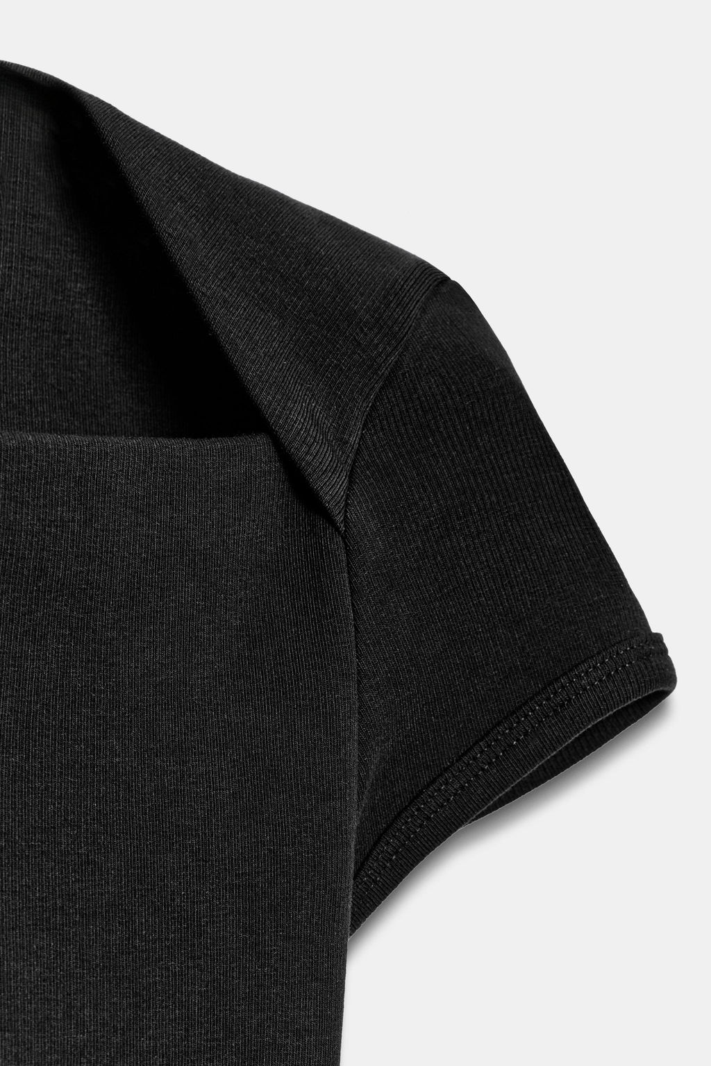 CAMISETA ESCOTE CUADRADO / Negro - Zara фото 8