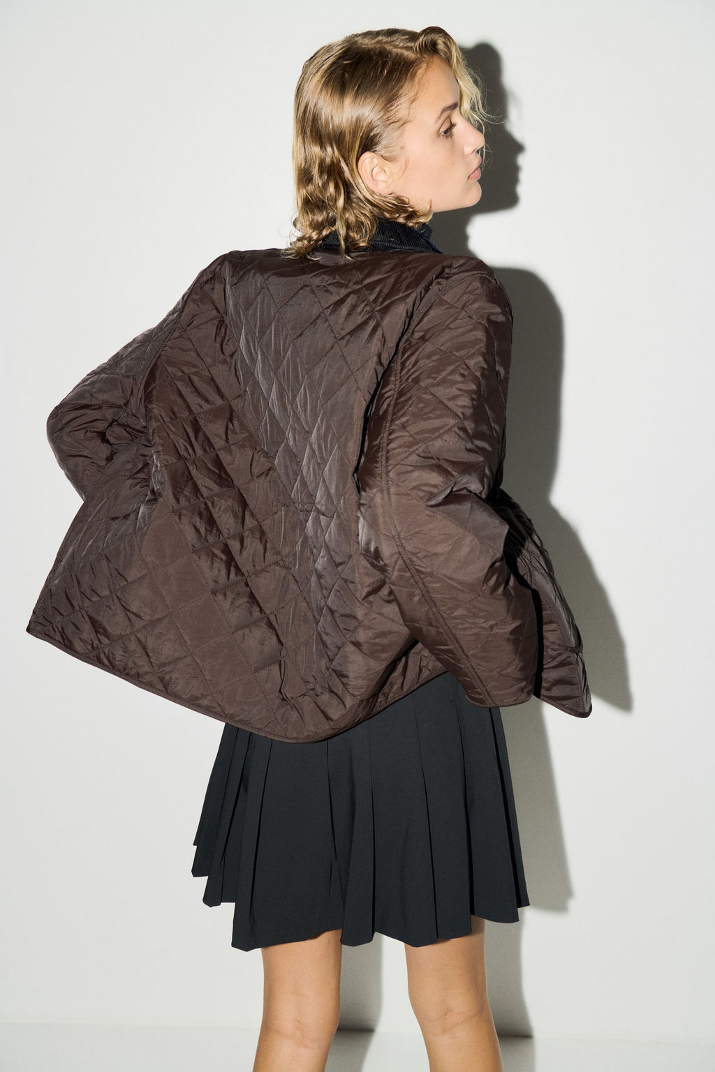 Chaqueta guateada con cuello de pana - H&m фото 5