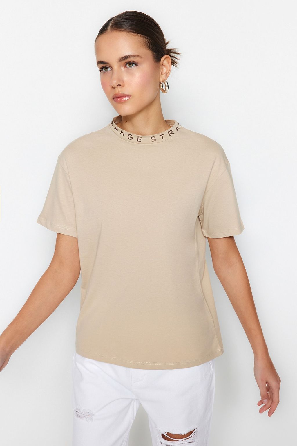 TRENDYOLMILLA Gri %100 Pamuk Regular/Normal Kal?p Slogan Bask?l? Basic Dik Yaka Orme T-Shirt TWOAW20TS0099 фото 9