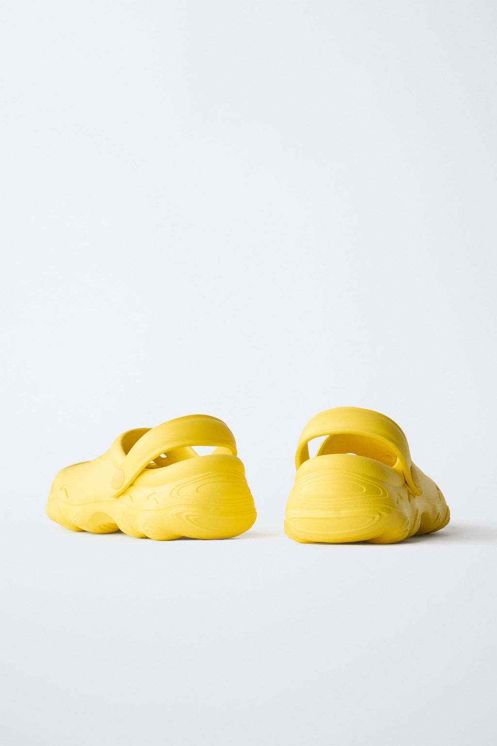 ZUECO DEPORTIVO ENGOMADO / Amarillo - Zara фото 5