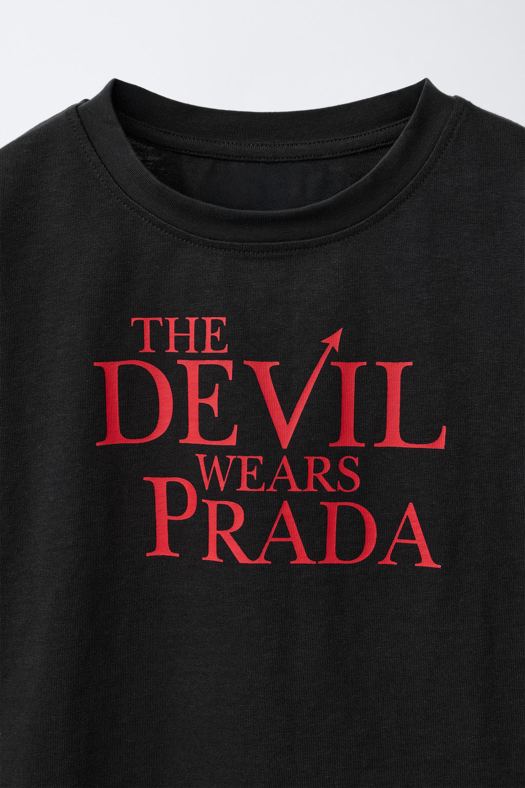 CAMISETA EL DIABLO VISTE DE PRADA  DISNEY / Negro - Zara фото 3
