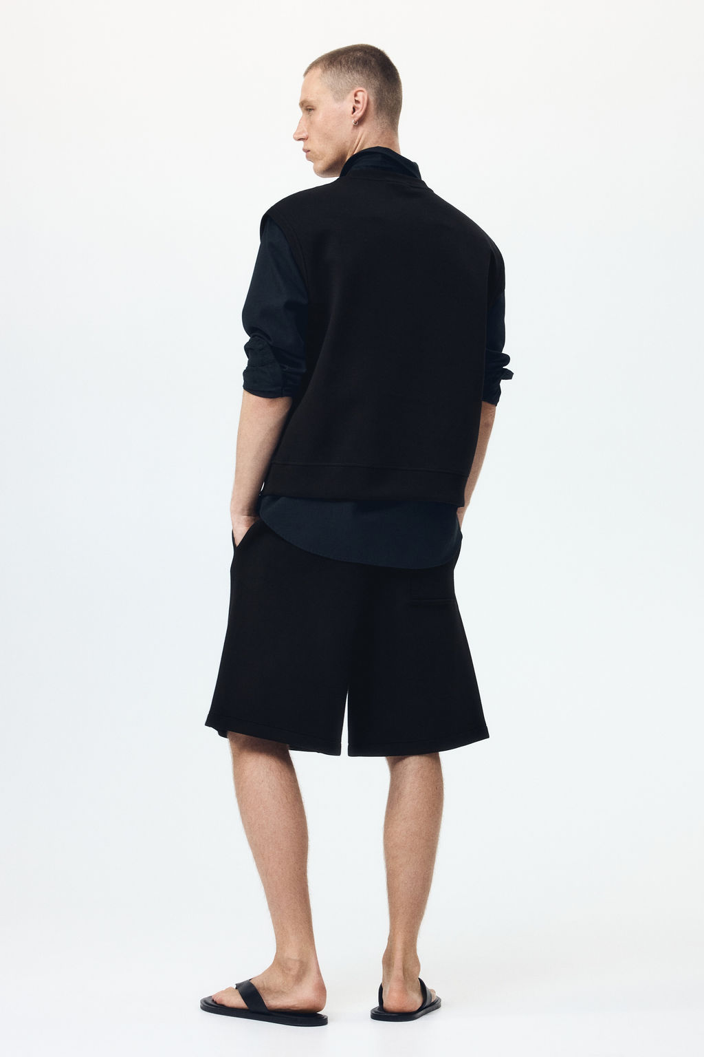 Pantal?n corto efecto neopreno Relaxed Fit - H&m фото 7