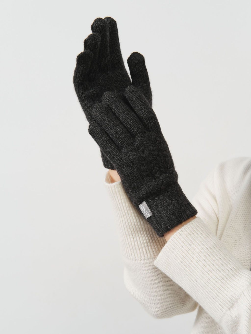 Перчатки из кашемира 31121 графит