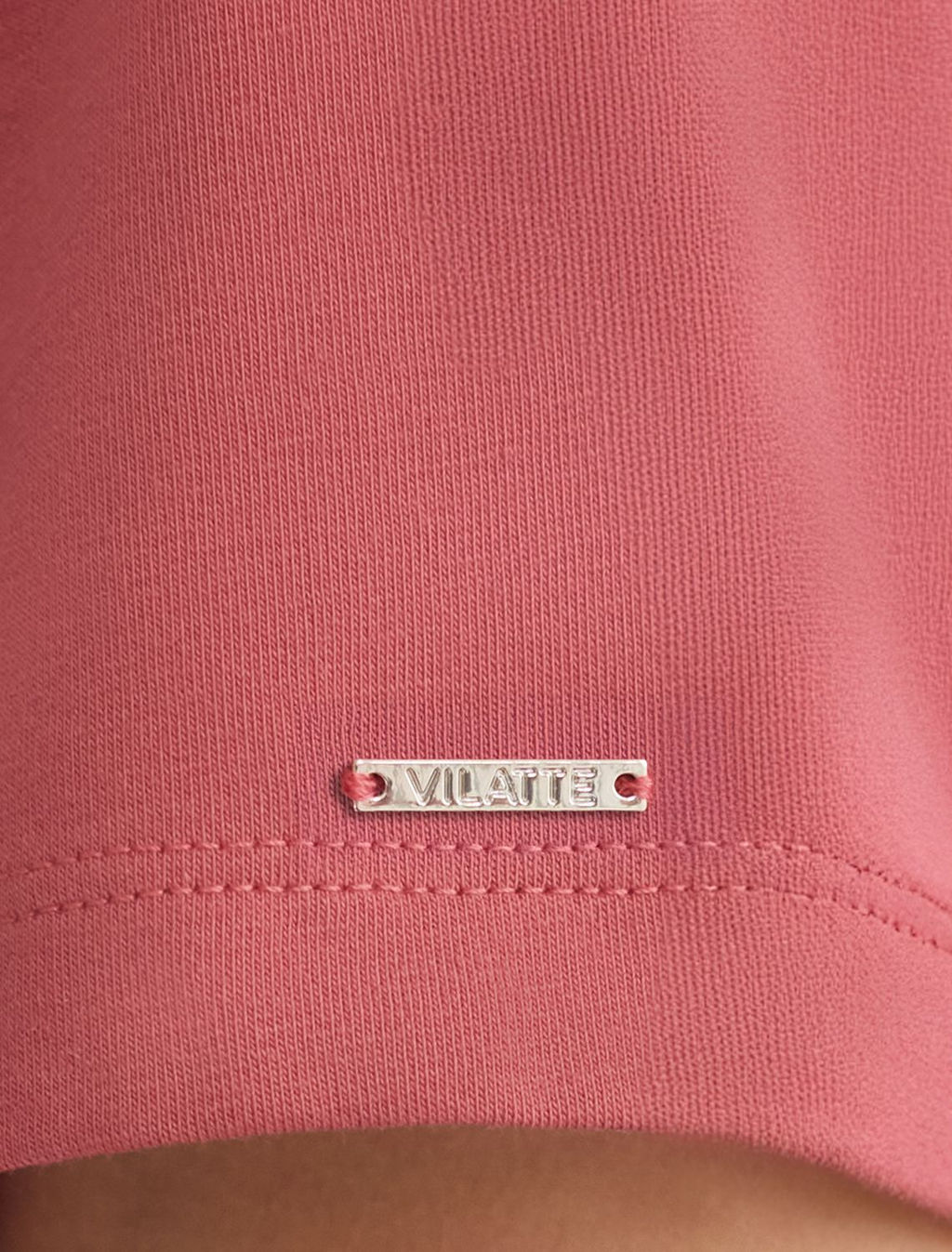 Базовая футболка полуприлегающая из премиального хлопка с эластаном - Vilatte фото 2