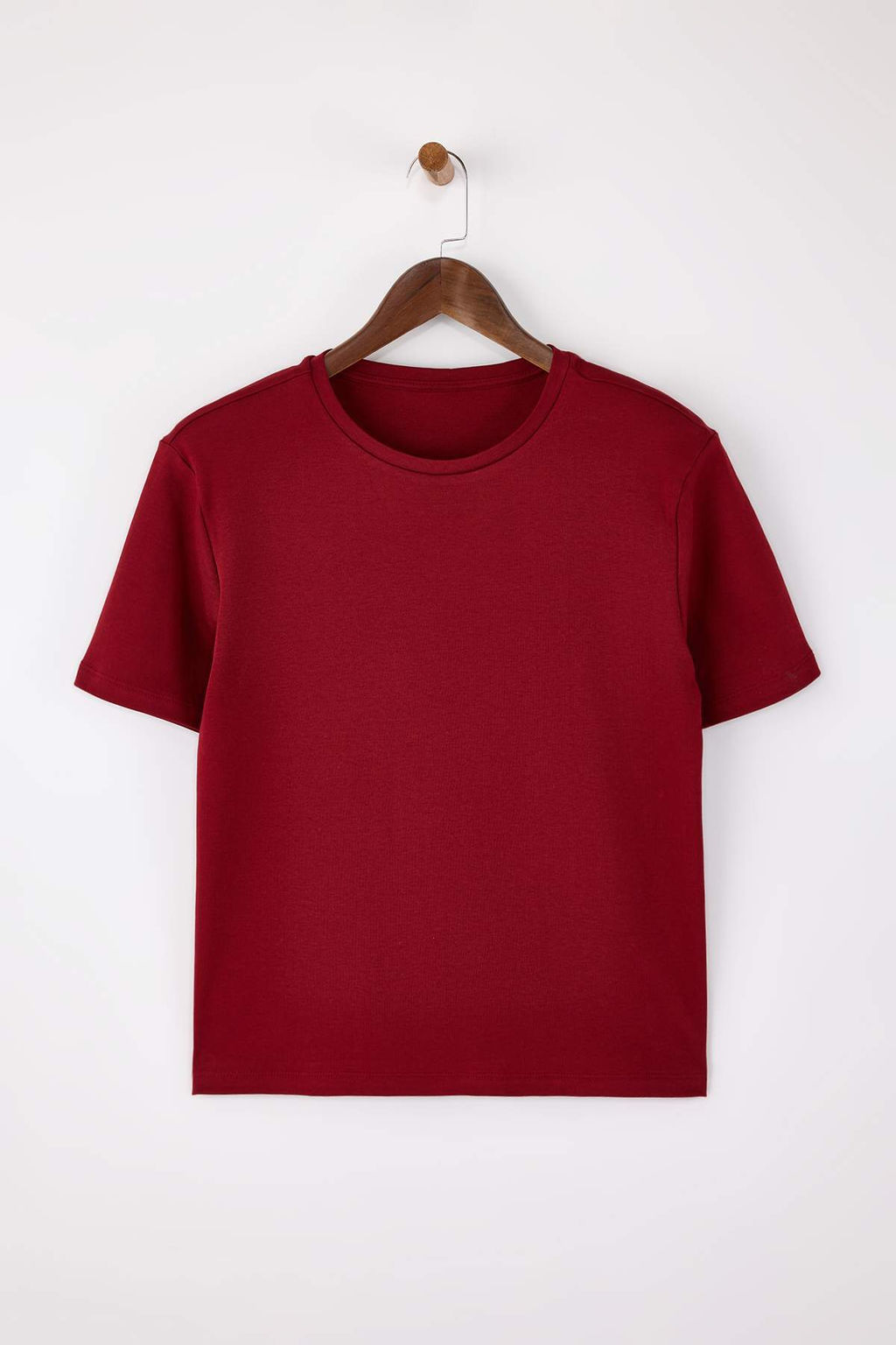 Siyah Regular/Normal Kal?p K?sa Kollu Vatkal? Interlok Orme T-Shirt TWOSS26TS00005 - Trendyolmilla фото 8