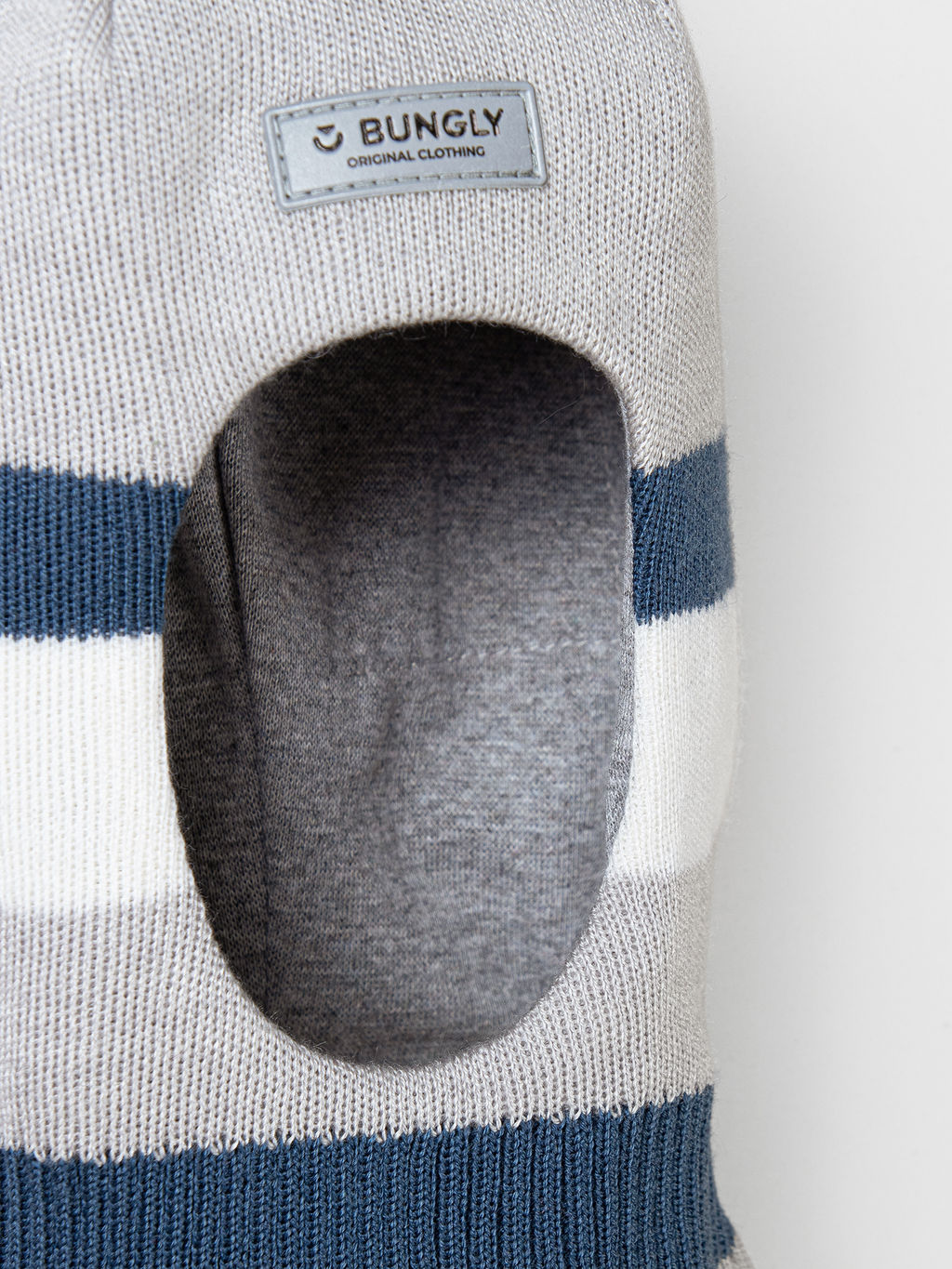 Шлем демисезонный из смесовой шерсти Колор блок Жемчуг - Bungly фото 3