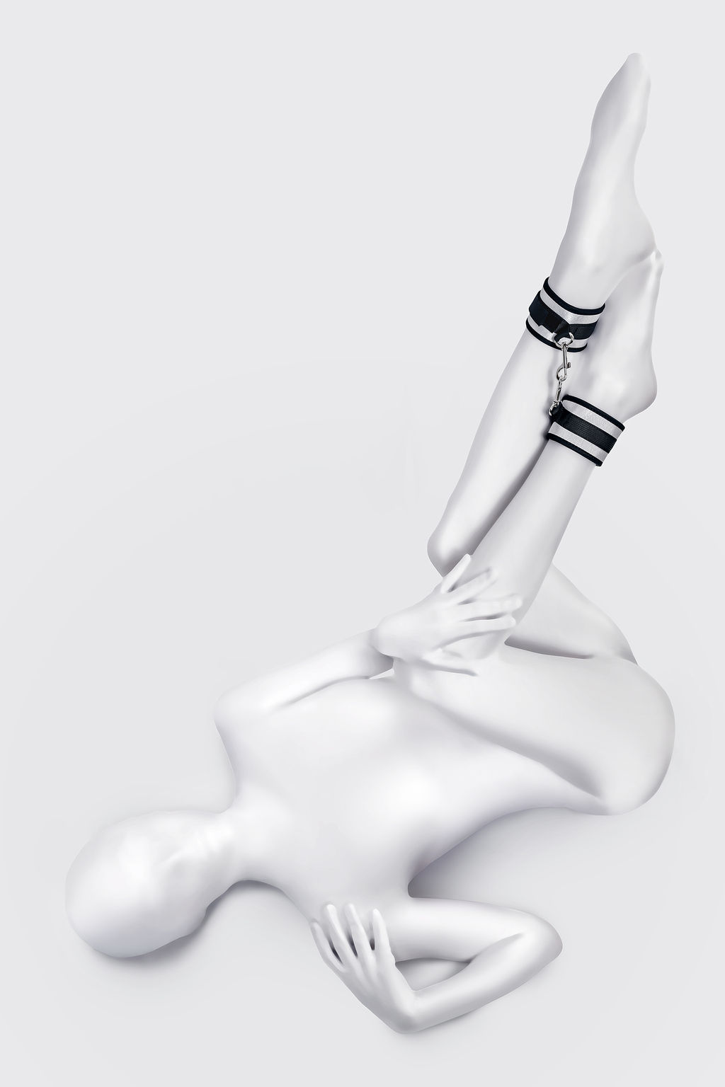 Поножи Anonymo #0157, полиэстер, черно-серебристый, 28,5 см