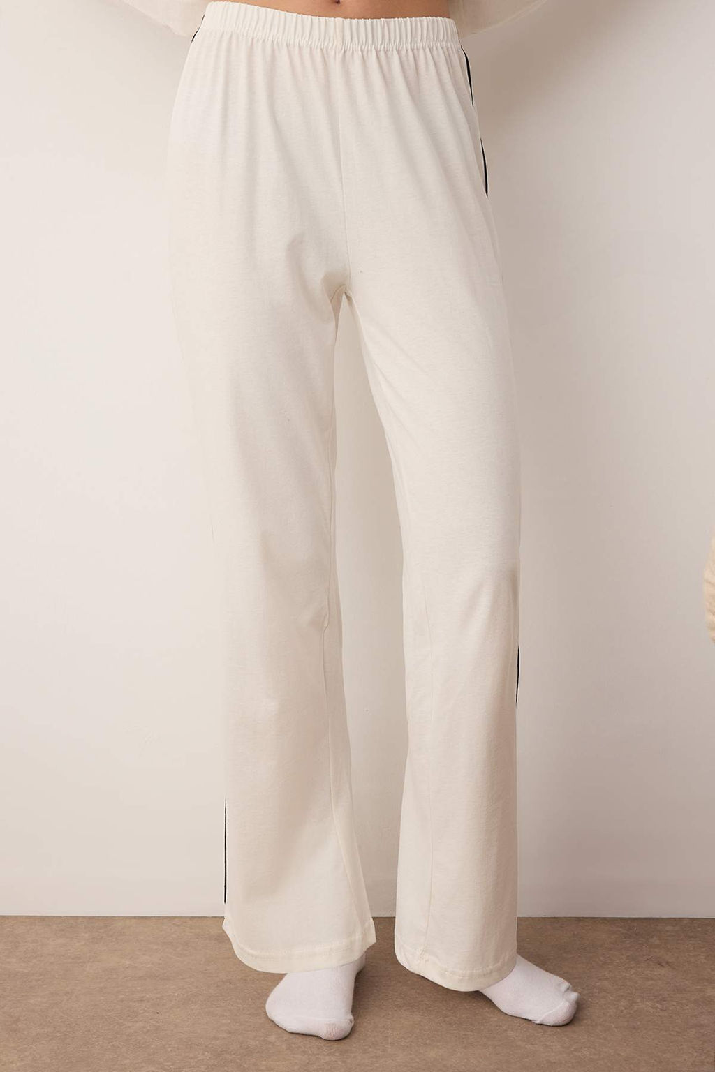 Ekru %100 Pamuklu Fiyonklu/Baglamal? Orme Pijama Tak?m? THMAW26PT00009 - Trendyolmilla фото 3