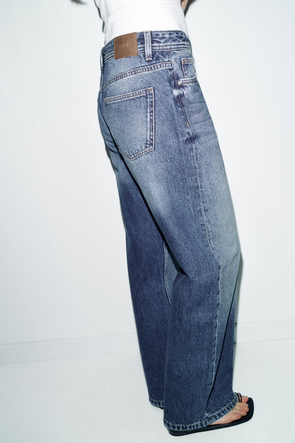JEANS Z1975 STRAIGHT LOW-RISE - Zara фото 4