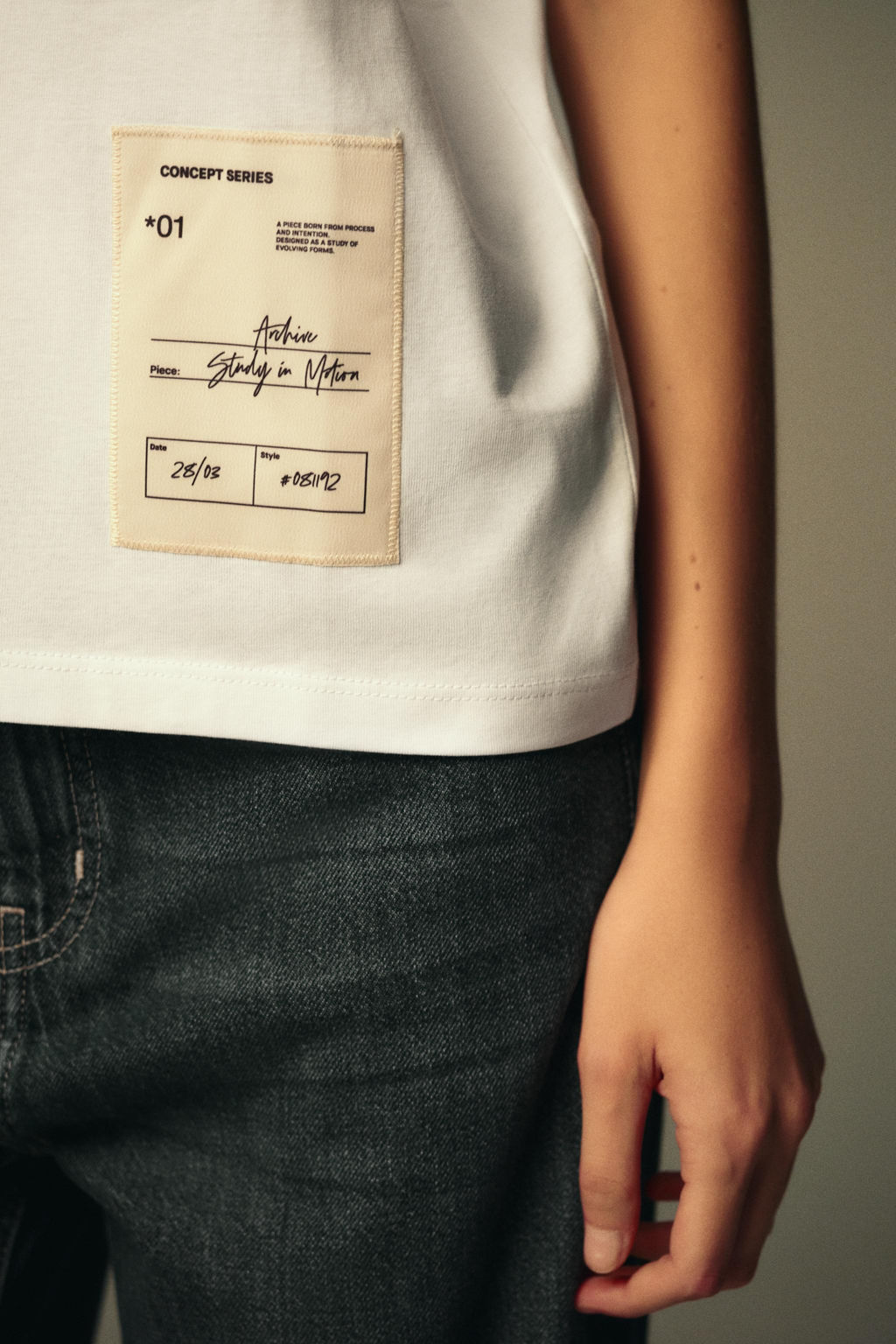 REGULAR FIT LABEL T-SHIRT - Zara фото 3