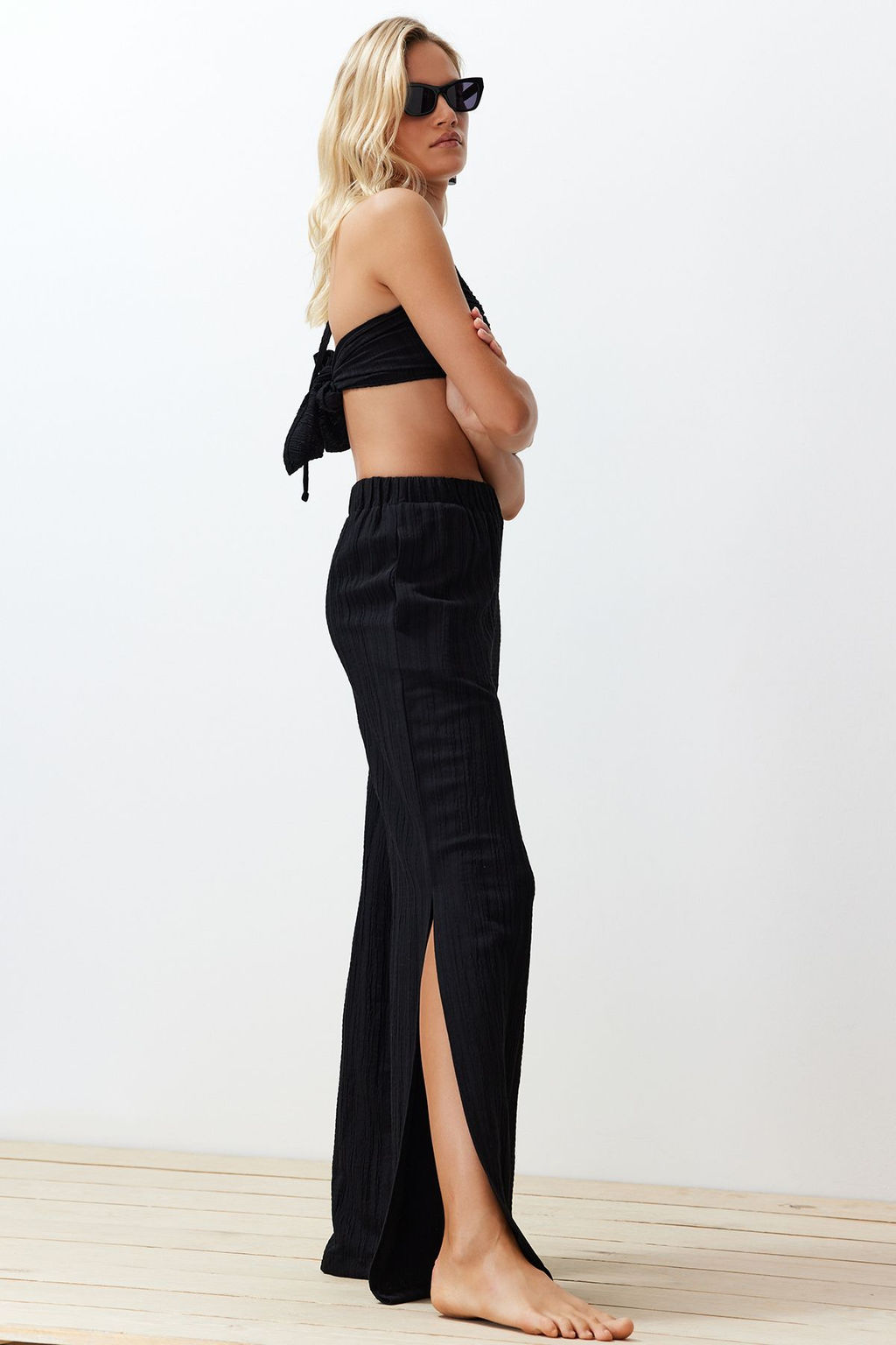 Siyah Dokuma Keten Kar?s?ml? Bluz Pantolon Plaj Tak?m TBESS24AU00030