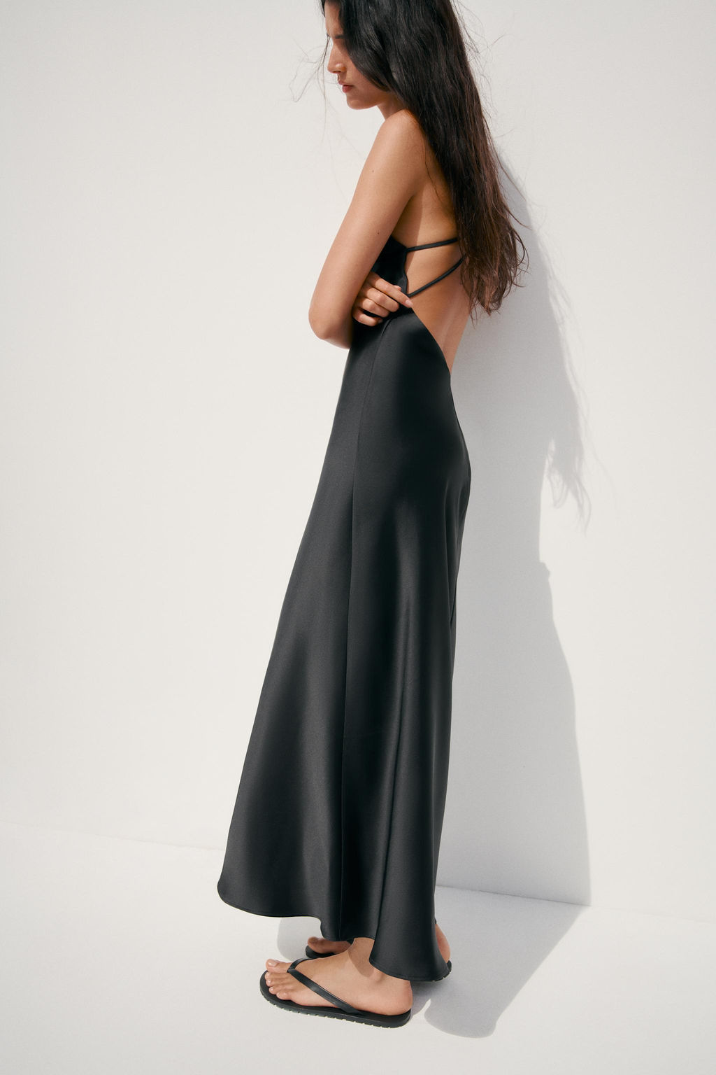 SATIN MIDI DRESS WITH STRAPS ON THE BACK - Zara фото 14