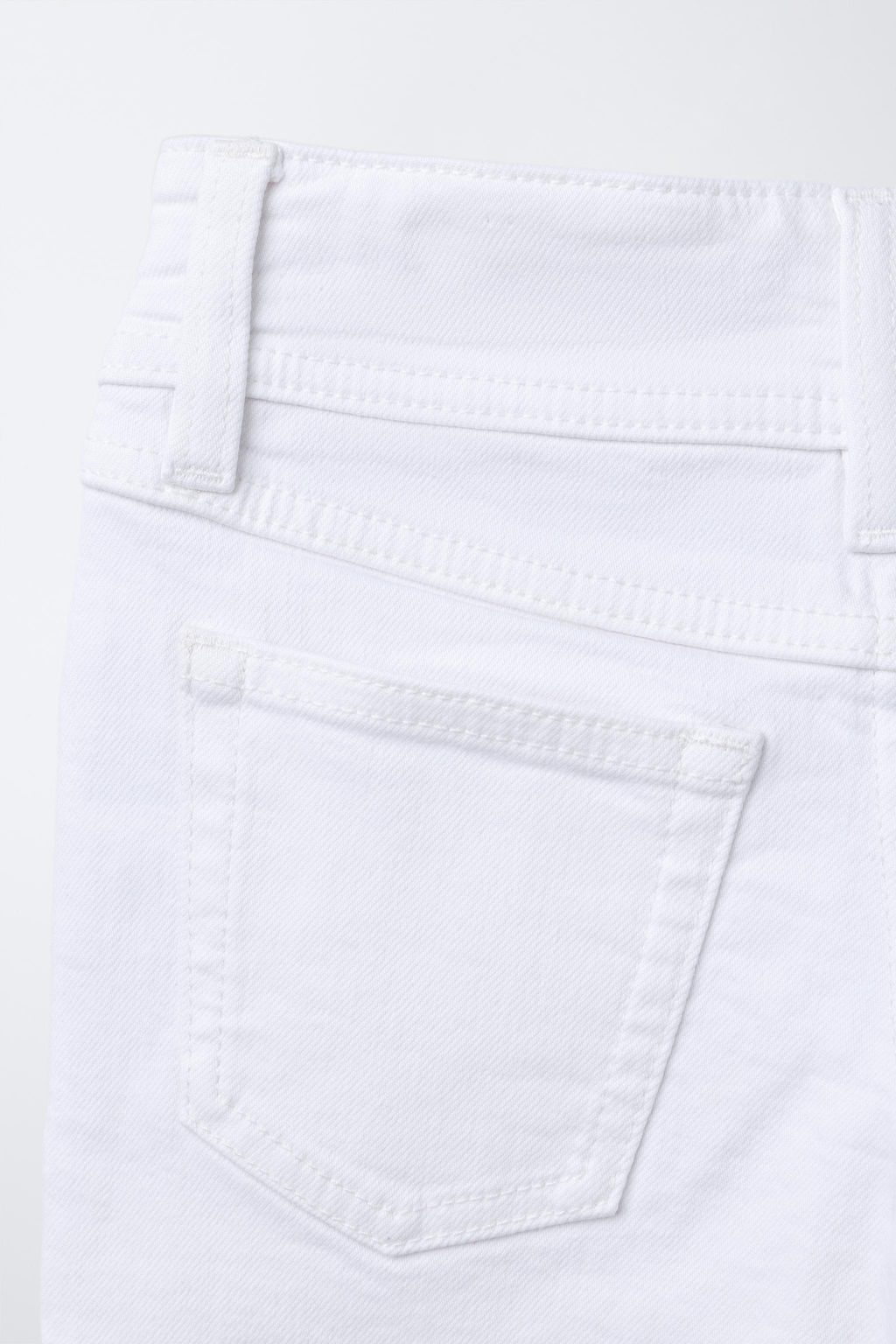 DOUBLE BUTTON FLARE JEANS - Zara фото 8