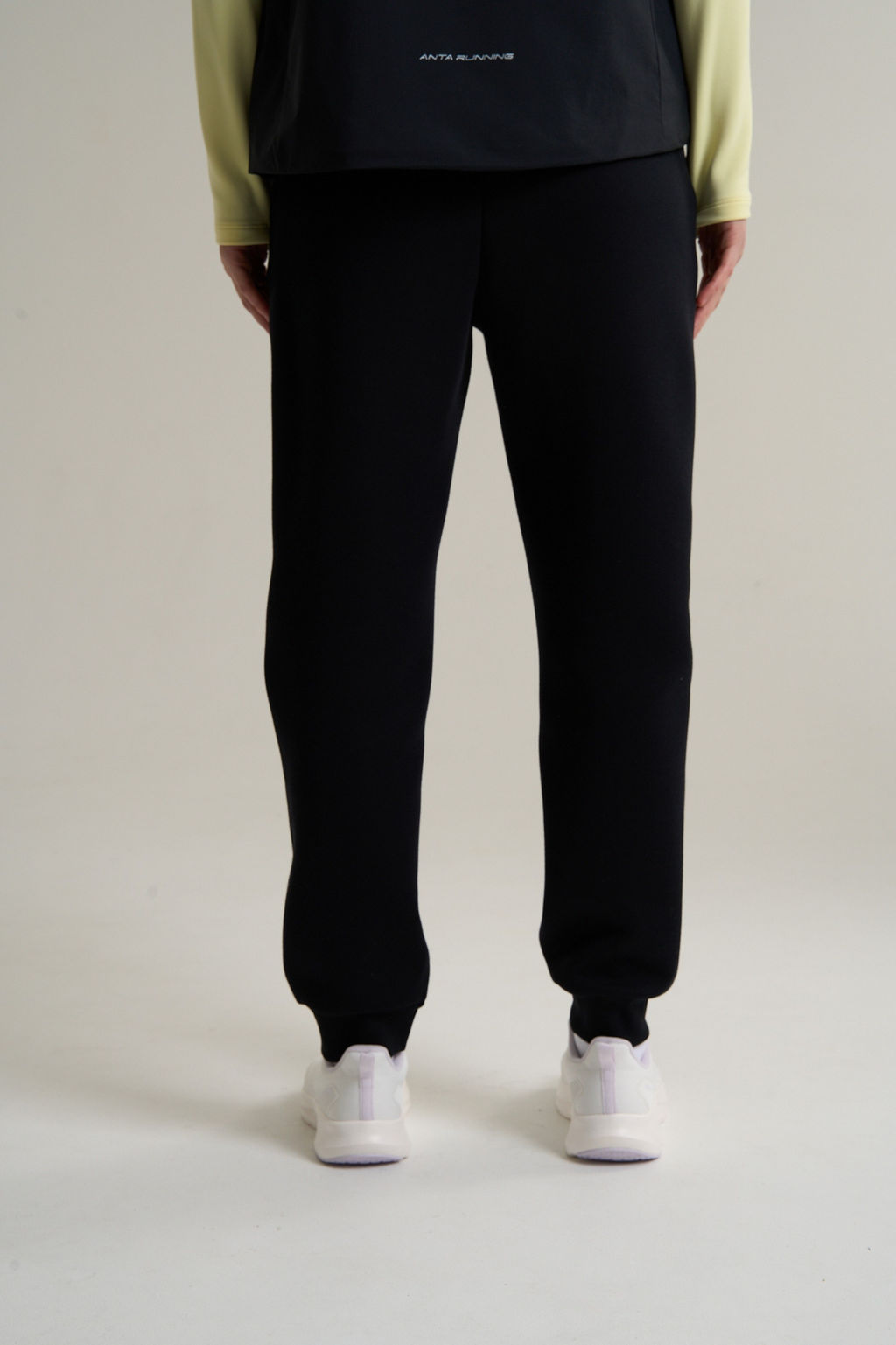 Брюки трикотажные Черный TRN ESSENTIAL Knit Track Pants