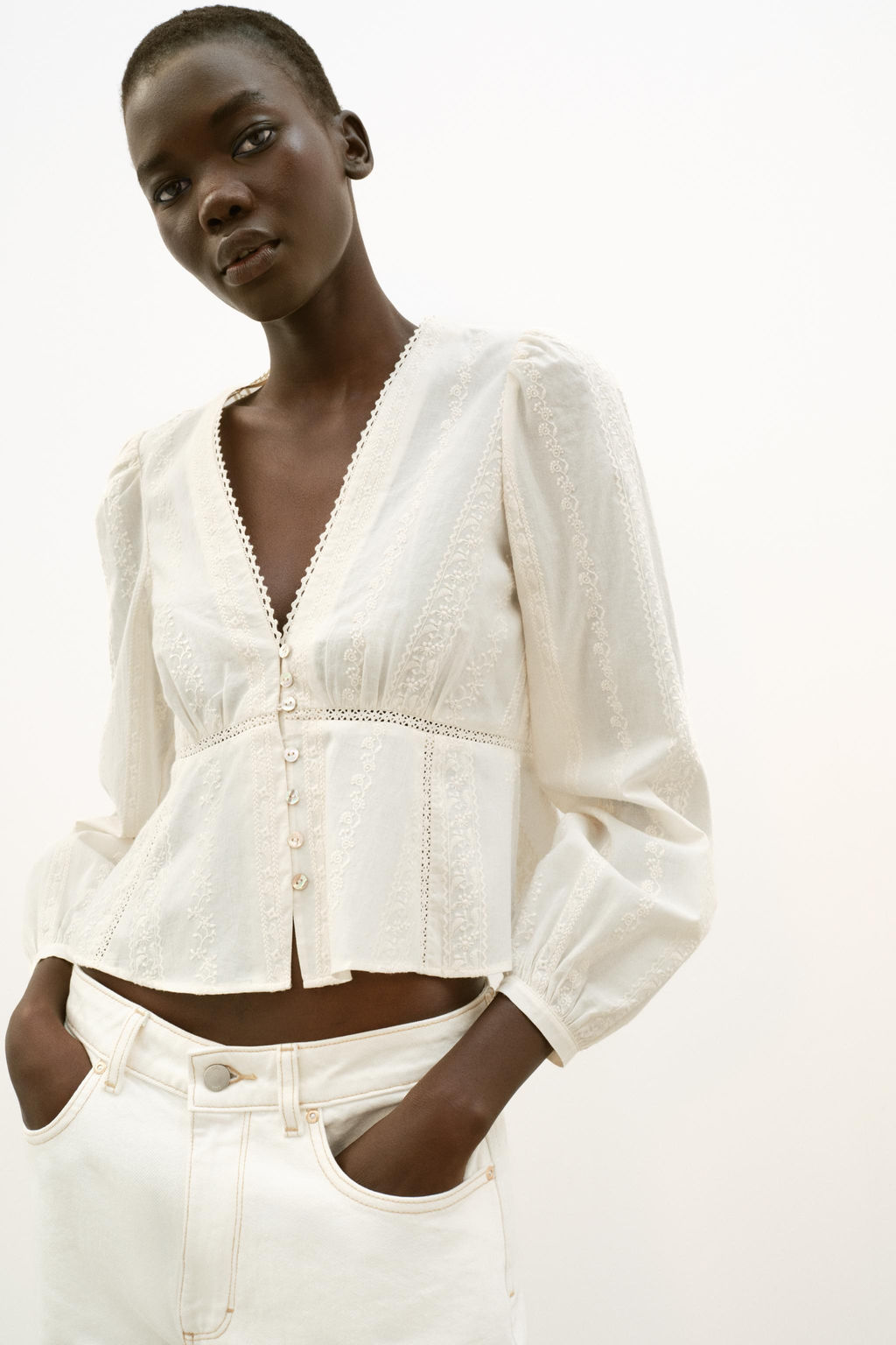 BLUSA ROM?NTICA BORDADOS / Crudo - Zara фото 2