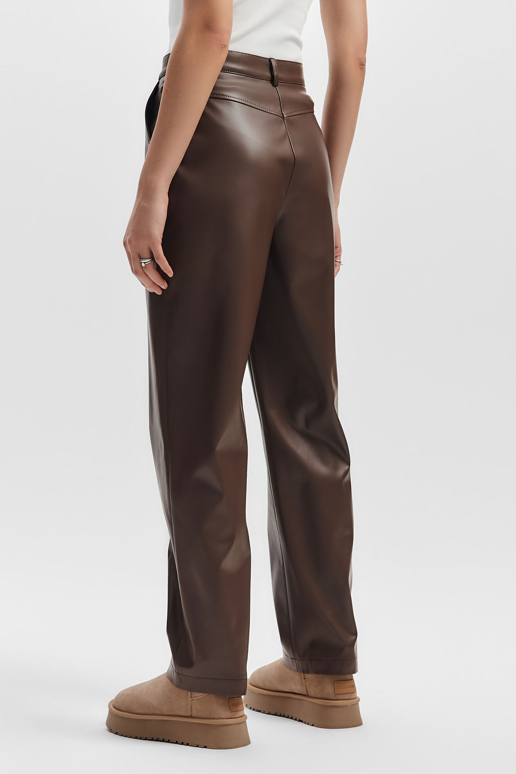 Брюки прямого силуэта из экокожи - Mollis фото 4