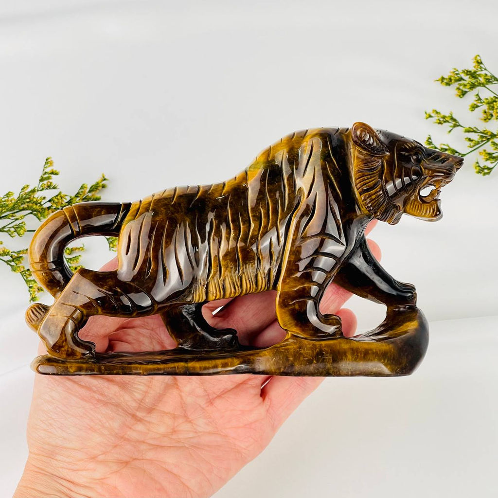 Тигр из камня Тигровый глаз