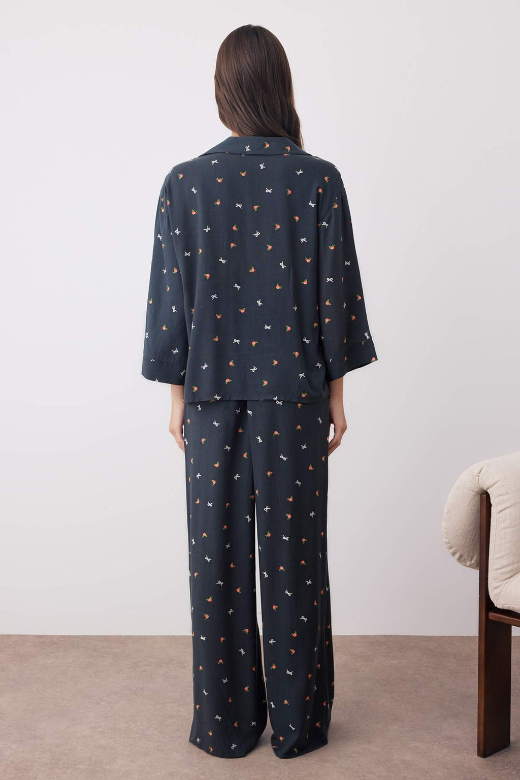 Cok Renkli Kurdele/Fiyonklu ve Cicekli Viskon Dokuma Pijama Tak?m? THMAW26PT00065 - Trendyolmilla фото 4