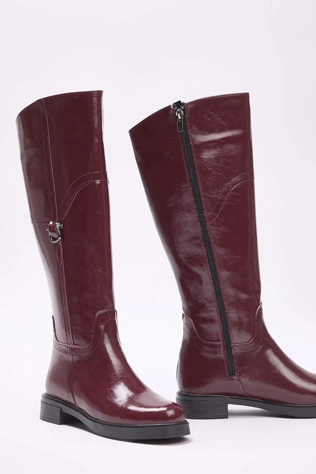 Siyah Tokal? Fermuarl? Yuvarlak Burun Kad?n Duz Topuklu Binici Cizme
TAKAW26CZ00009 - Trendyolmilla фото 6