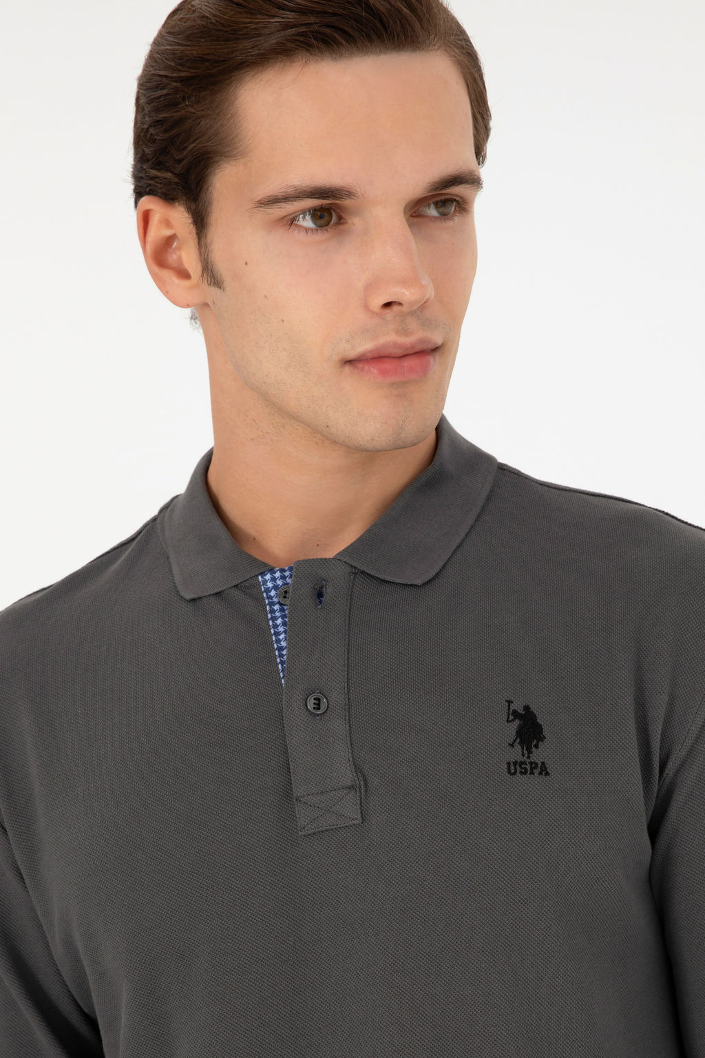 Свитшот мужской U.S. Polo Assn антрацитовый фото 9