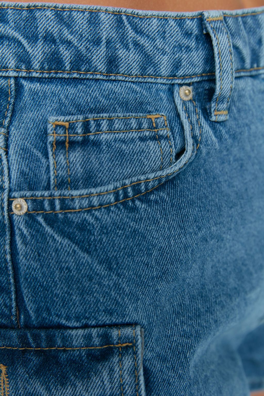 TRENDYOLMILLA Mavi Kargo Cep Detayl? Denim Sort TWOSS22SR00074  фото 5