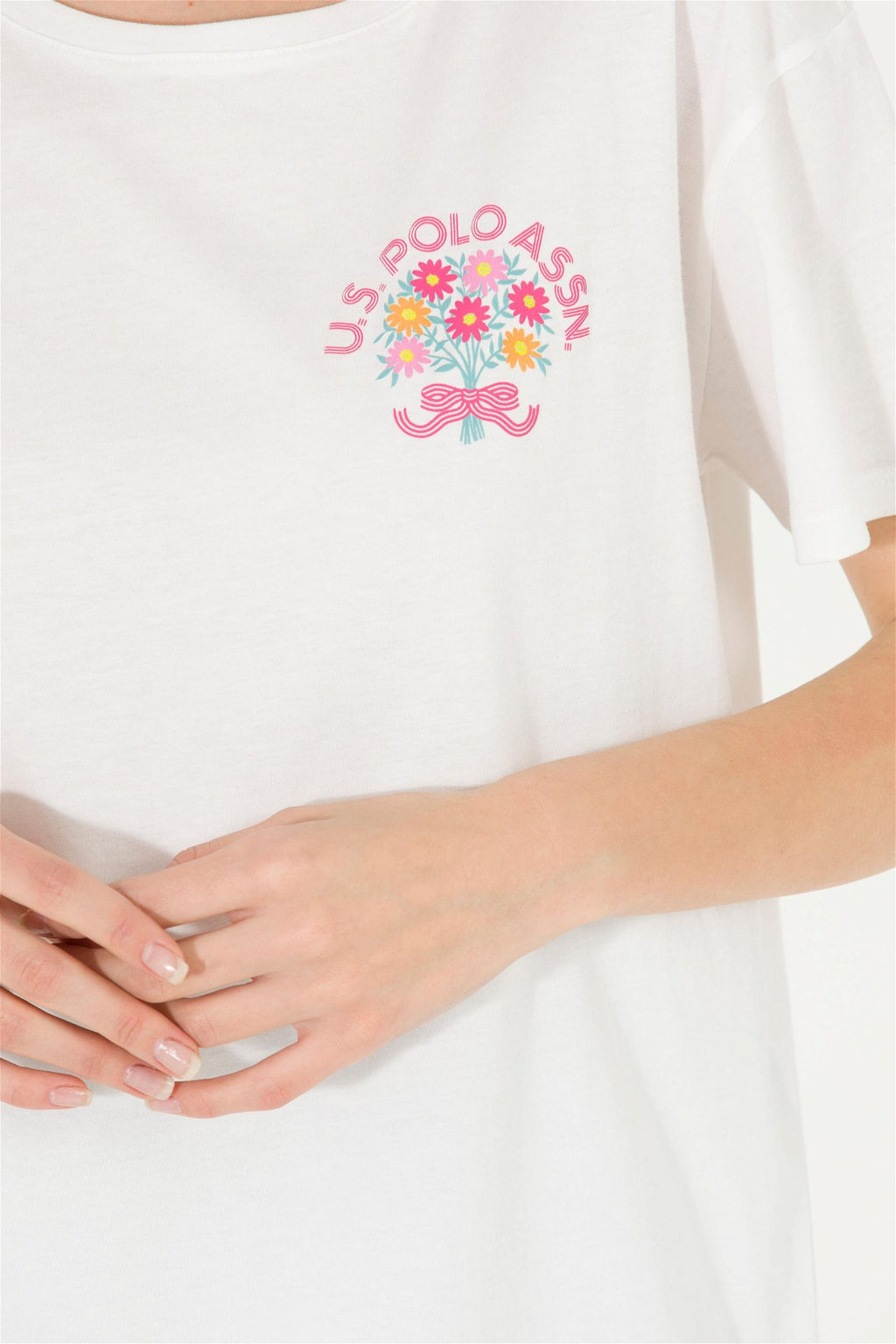 Женская футболка цвета экрю с круглым вырезом Неожиданная скидка в корзине - U.s. polo assn фото 7