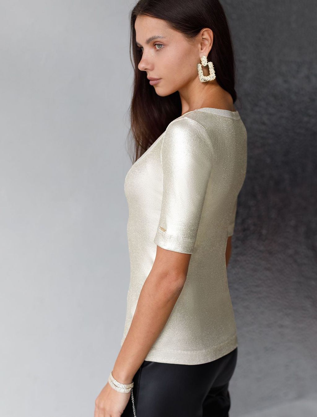 Футболка облегающая из хлопка в рубчик с U вырезом и матовым покрытием металлик - Vilatte фото 2