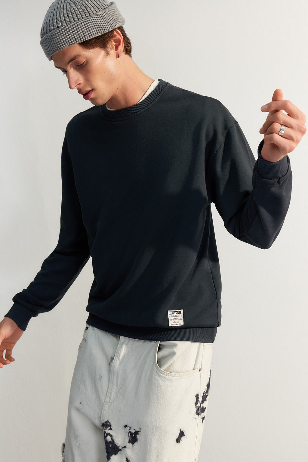 TRENDYOL MAN Yesil %100 Pamuk Premium Oversize/Genis Kesim Eskitme/Soluk Efektli Sweatshirt TMNAW24SW00021 - Trendyolmilla фото 4