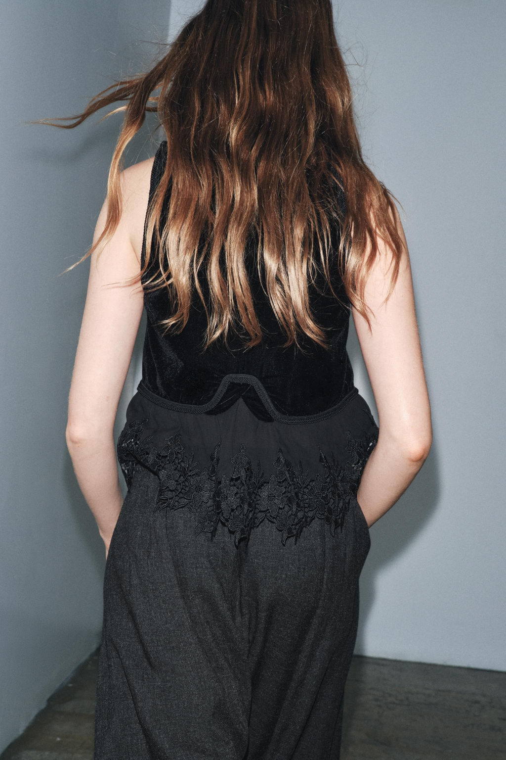 ZW COLLECTION LIMITED EDITION COMBINED VELVET WAISTCOAT - Zara фото 3