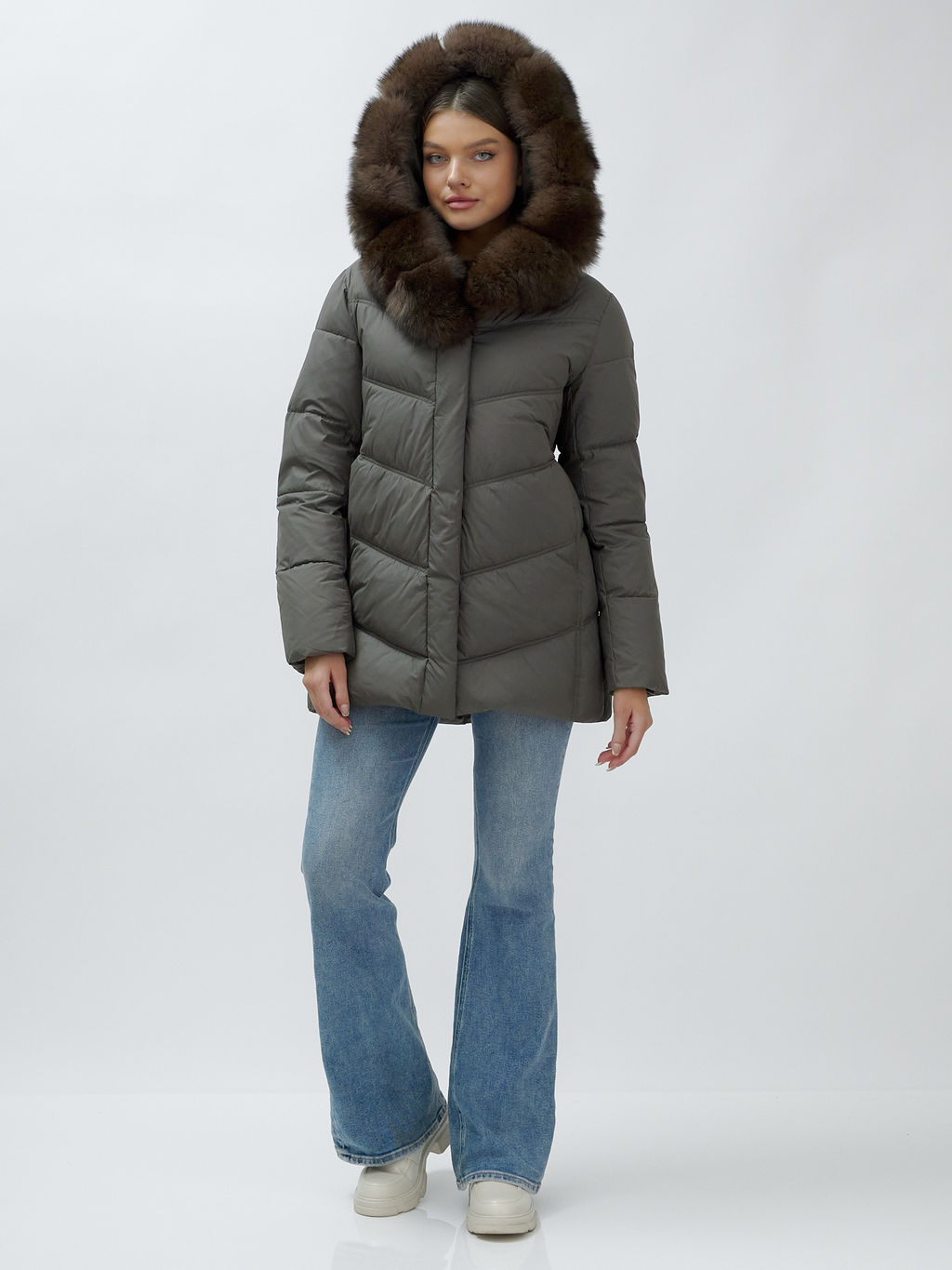 с МЕХОМ ПЕСЕЦ ПРЕМИУМ класса Полупальто зимние темно-серого цвета - Mtforce фото 13