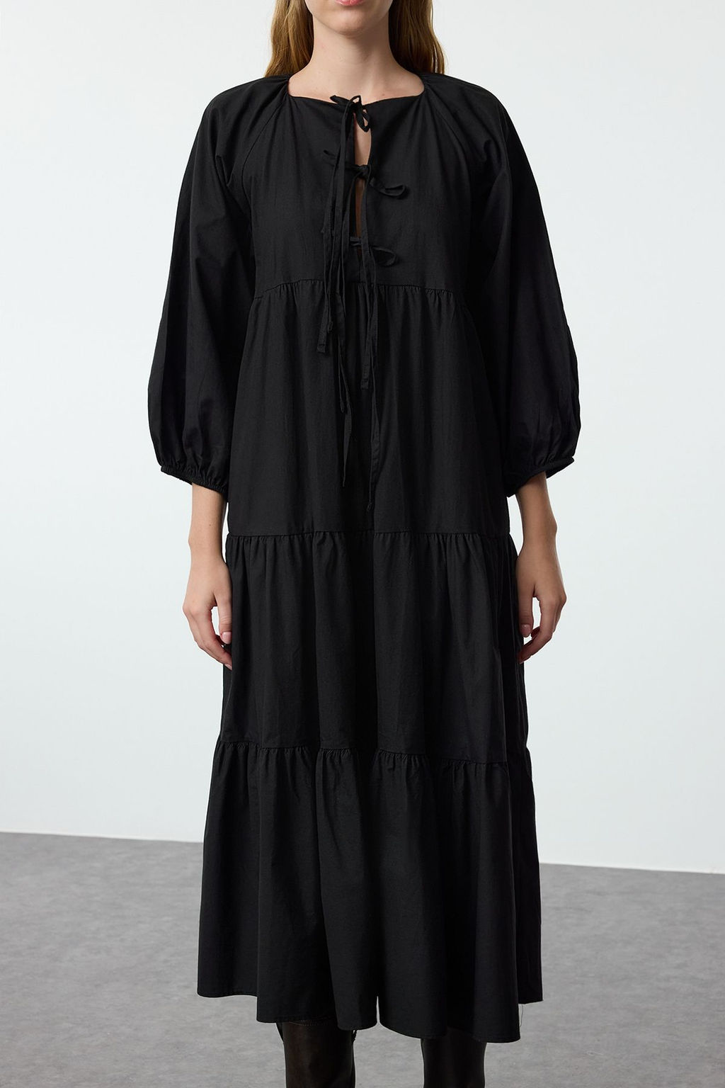 TRENDYOLMILLA Beyaz Rahat Kal?p Fiyonklu Midi Dokuma Elbise TWOAW25EL00329 фото 4