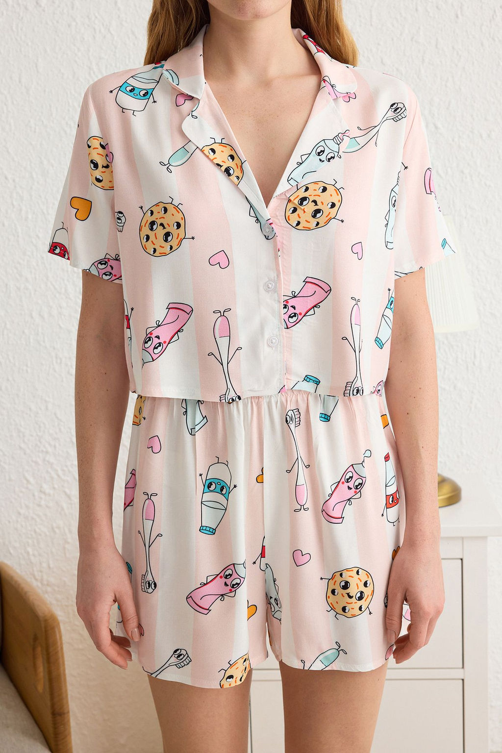 Trendyolmilla Kad?n Mini Me/Anne K?z Ac?k Mavi Eglence Desenli Viskon Sortlu Dokuma Pijama Tak?m? THMSS22PT0069 фото 13