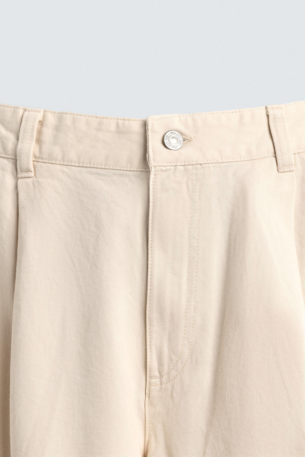 BERMUDA BAGGY FIT PARCHES / Beige