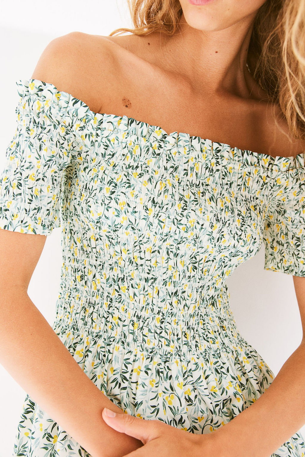 Vestido off-the-shoulder con cuerpo nido de abeja - H&m фото 2