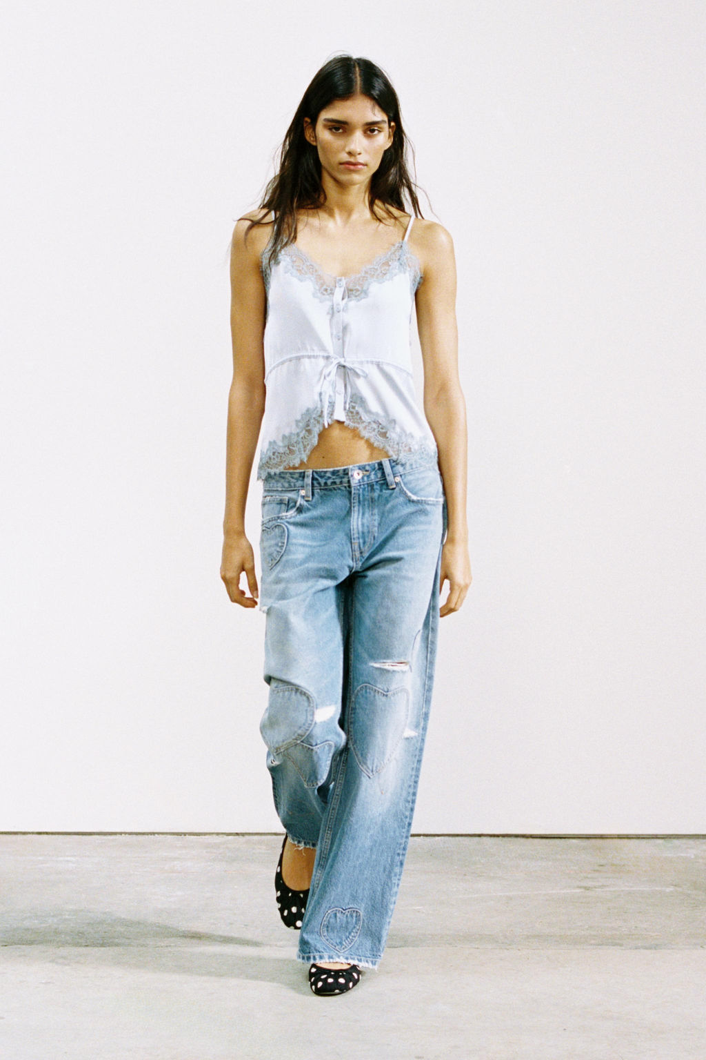 TRF MID-WAIST BOYFRIEND JEANS WITH HEARTS - Zara фото 7