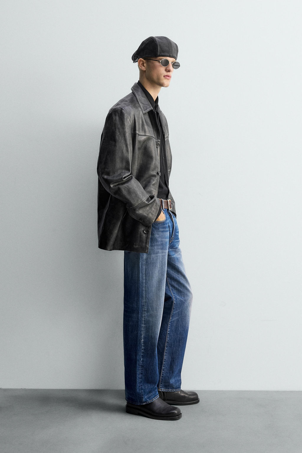LIMITED EDITION VINTAGE EFFECT LEATHER JACKET - Zara фото 4