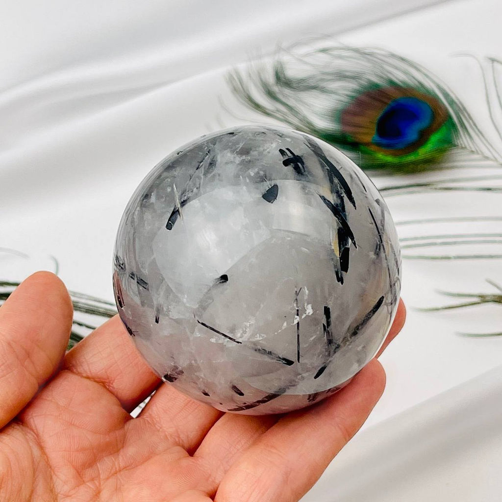Радуга Самоцветов Шар из Кварца с включением Турмалина  фото 2