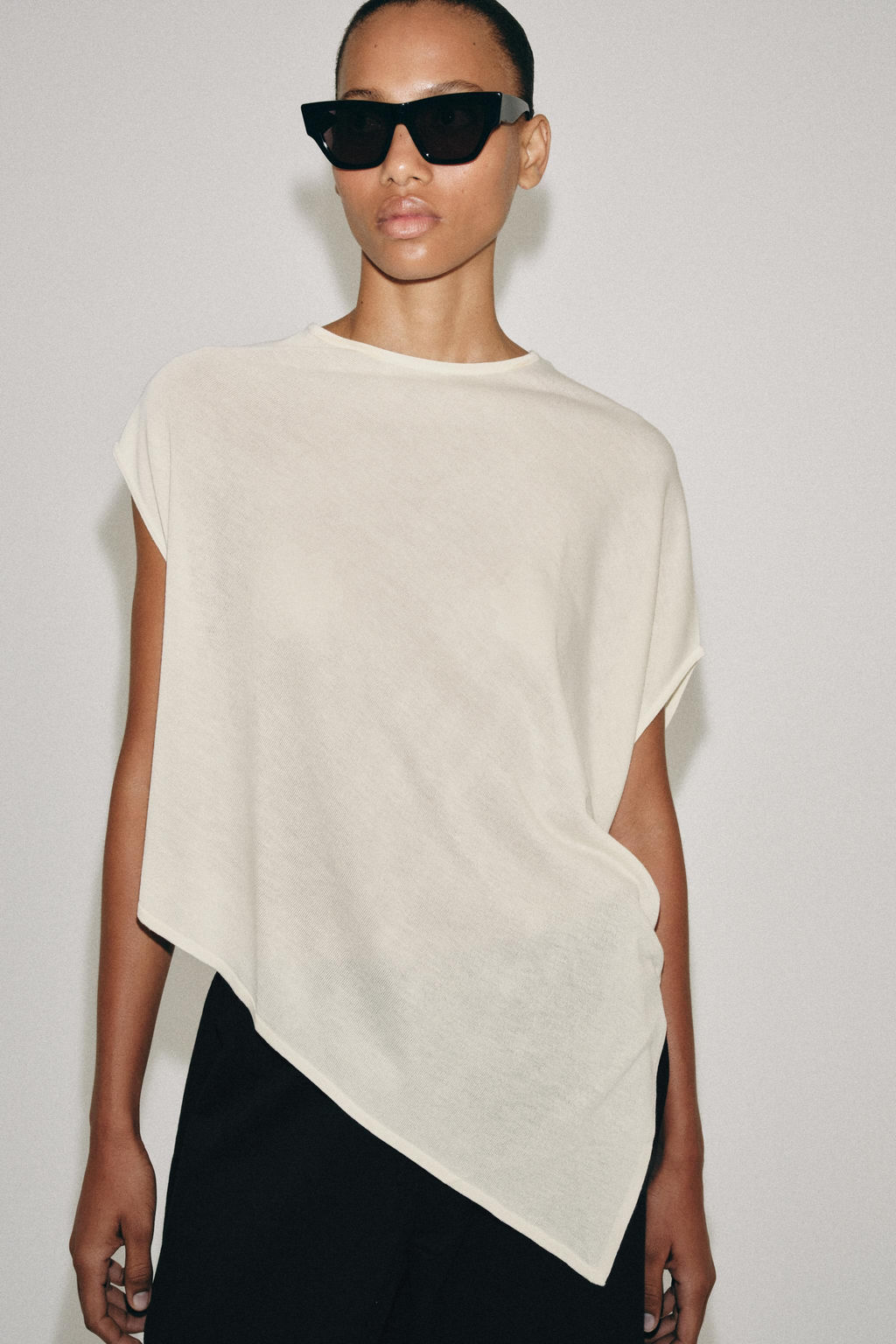 TOP ASIM?TRICO PUNTO / crudo-blanco - Zara фото 2