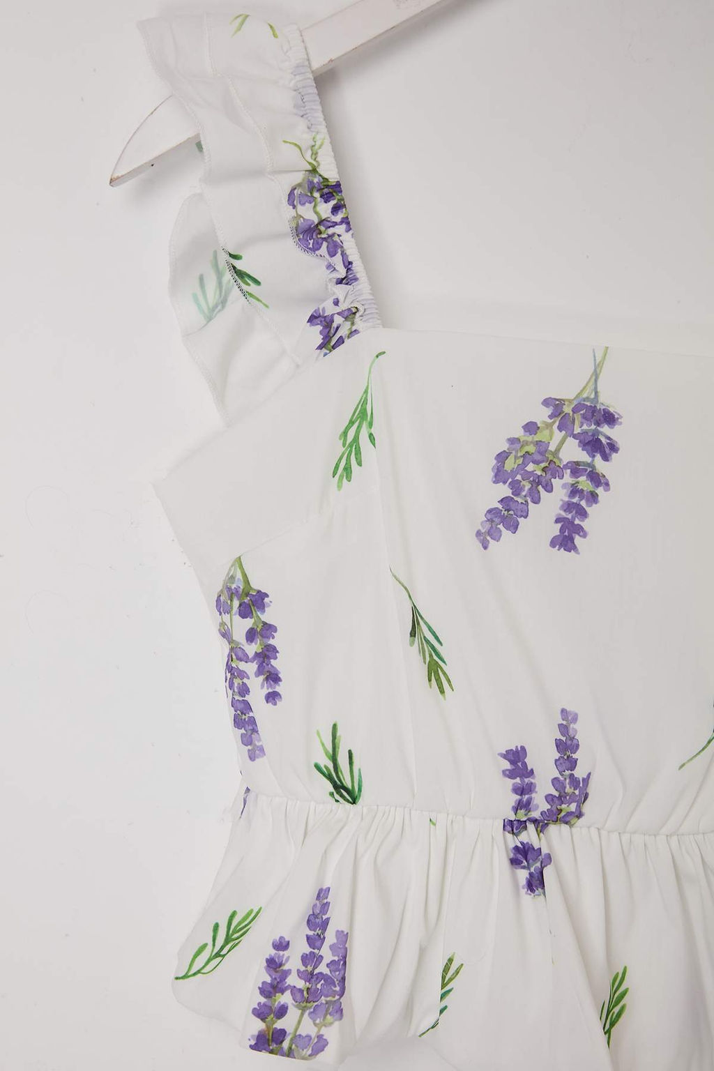 Beyaz Cicek Desenli Dokuma Bluz TWOSS26BZ00610