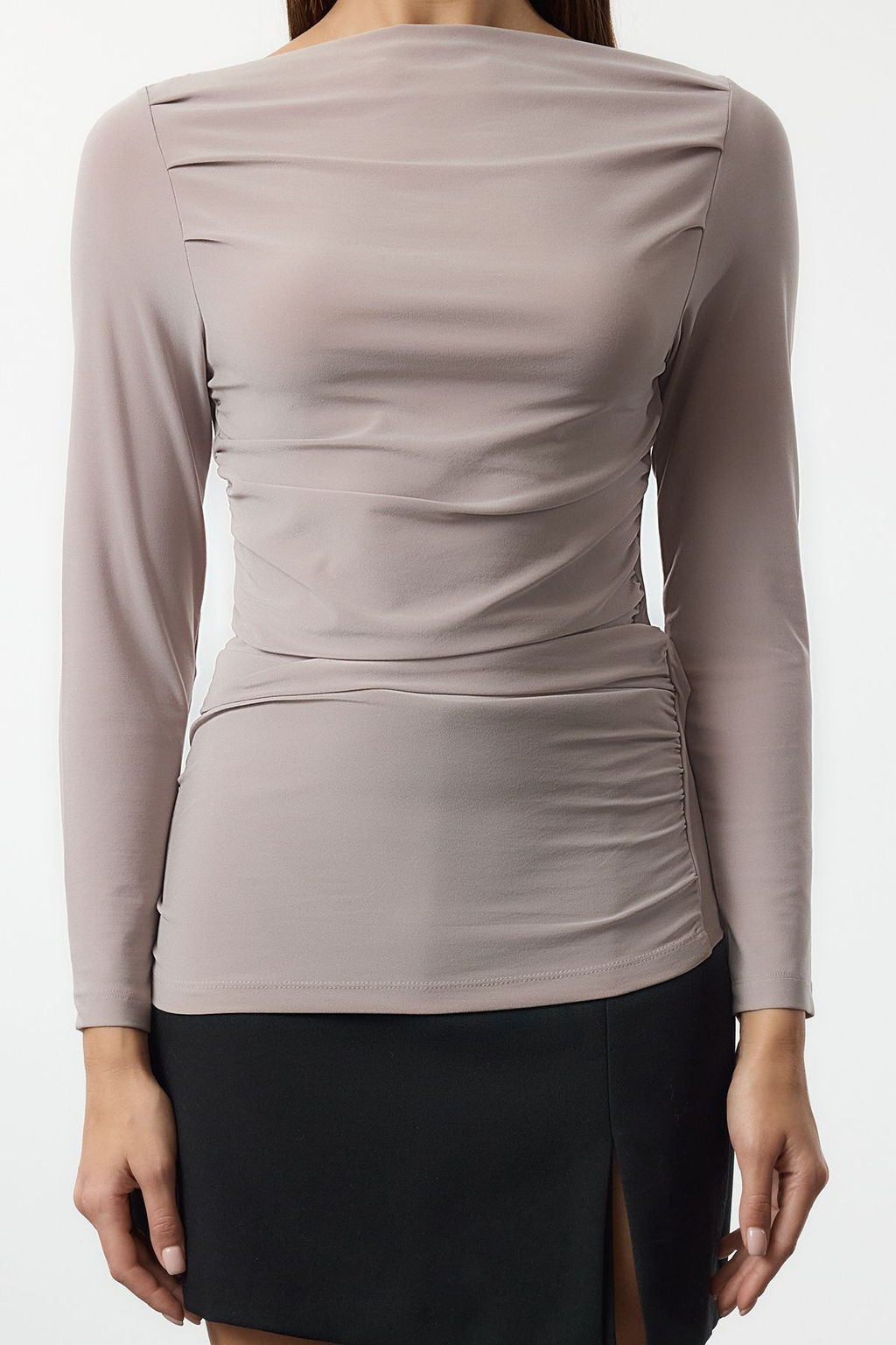 Tas Kay?k Yaka Drapeli Vucuda Oturan Esnek Orme Bluz TWOAW25BZ00109