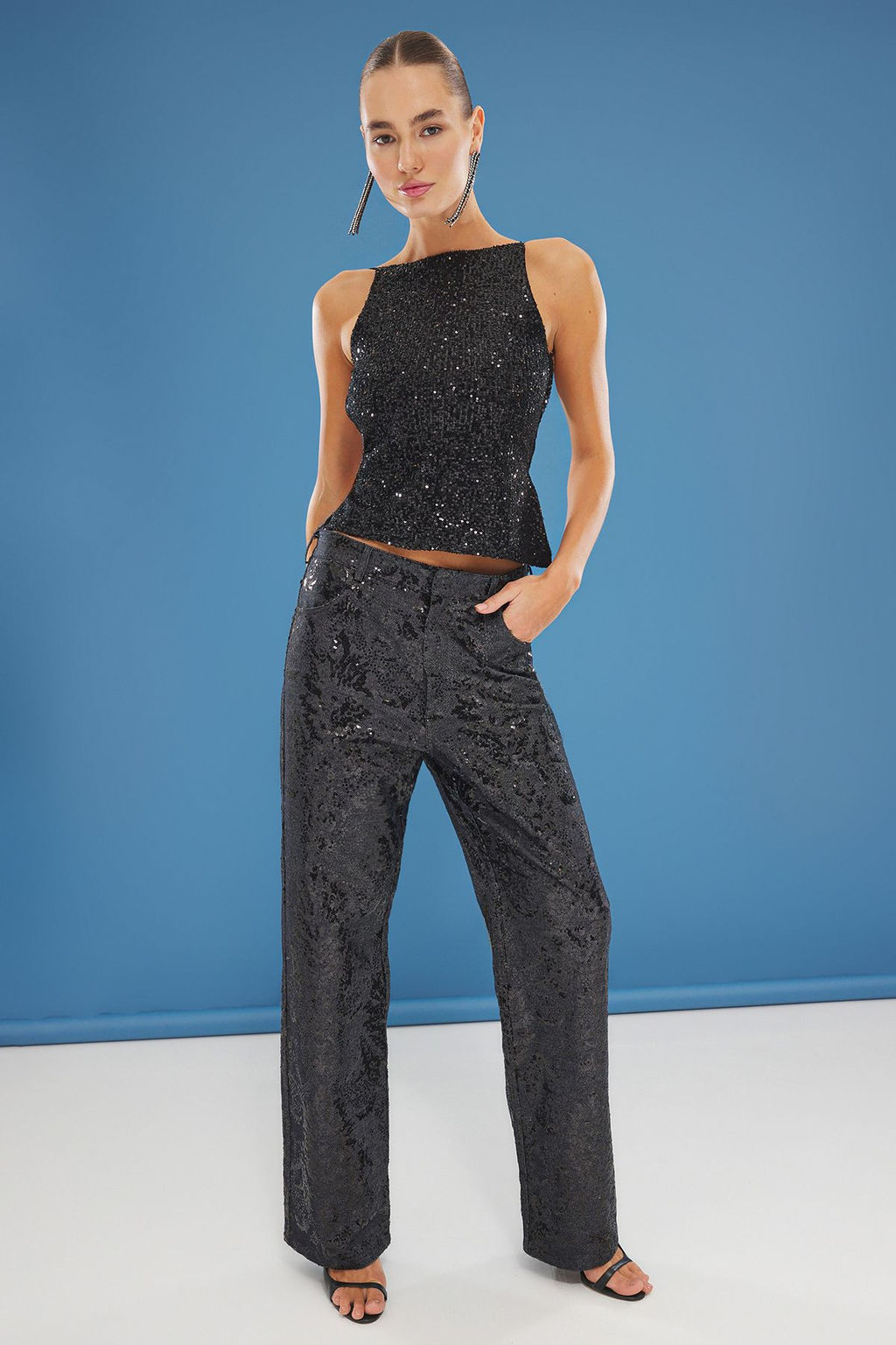 Siyah S?rt Detayl? Par?lt?l? Payet Orme Bluz TPRSS25BZ00036