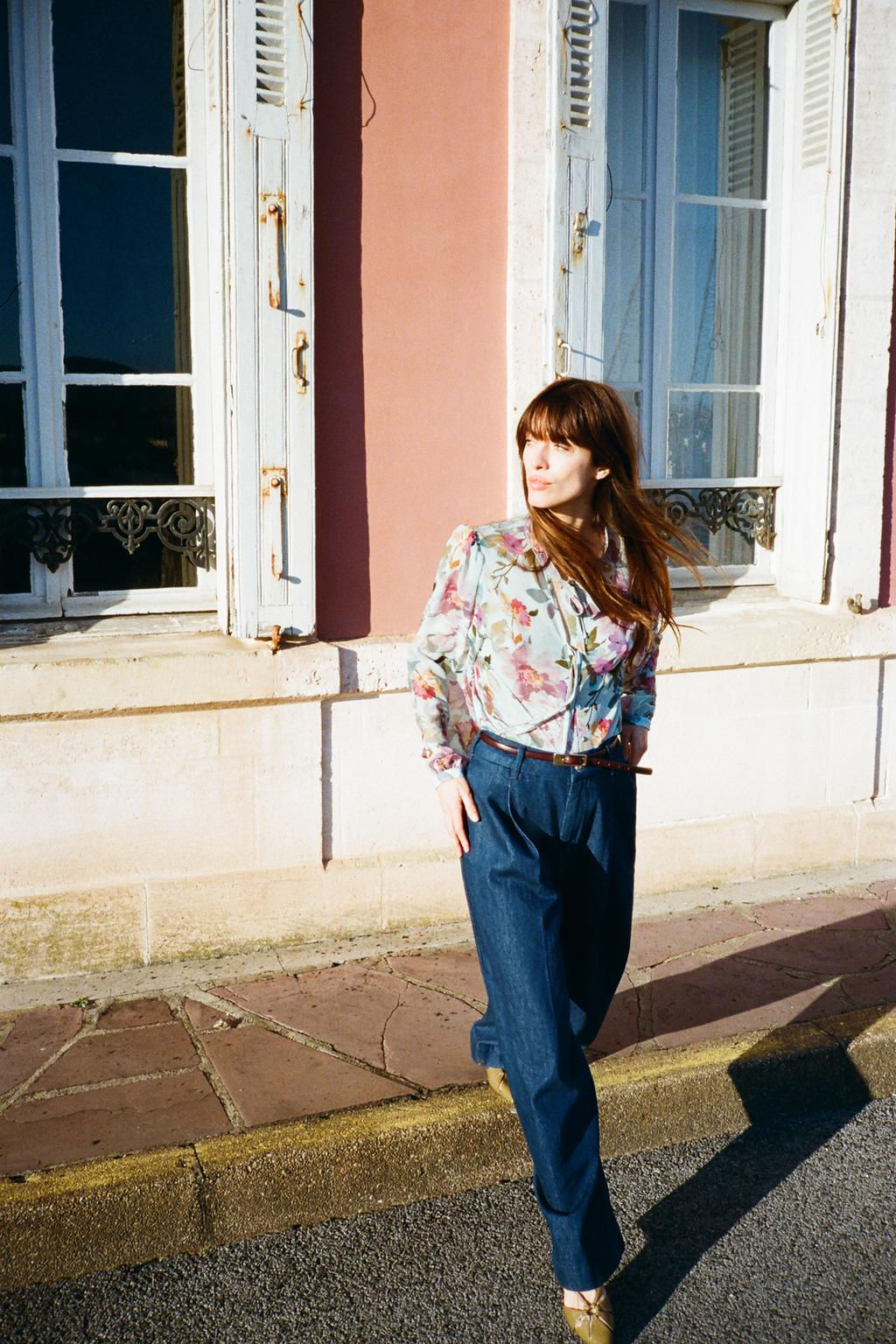 Z1975 HIGH-WAIST BALLOON JEANS WITH DARTS
