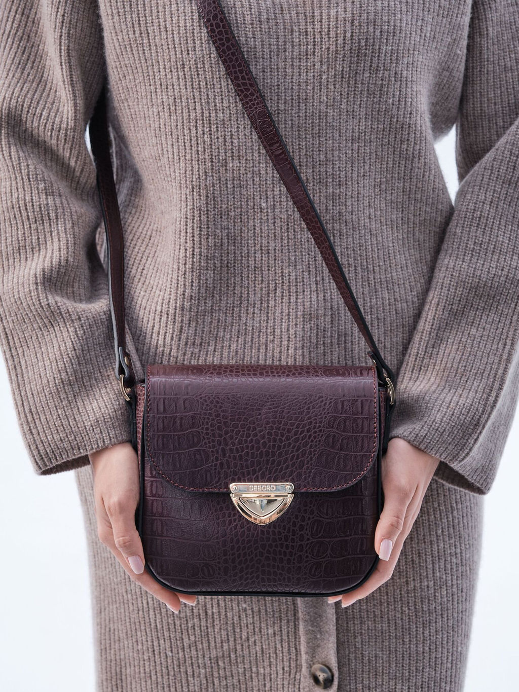 Сумка кожаная через плечо Deboro 3158 пурпур крок