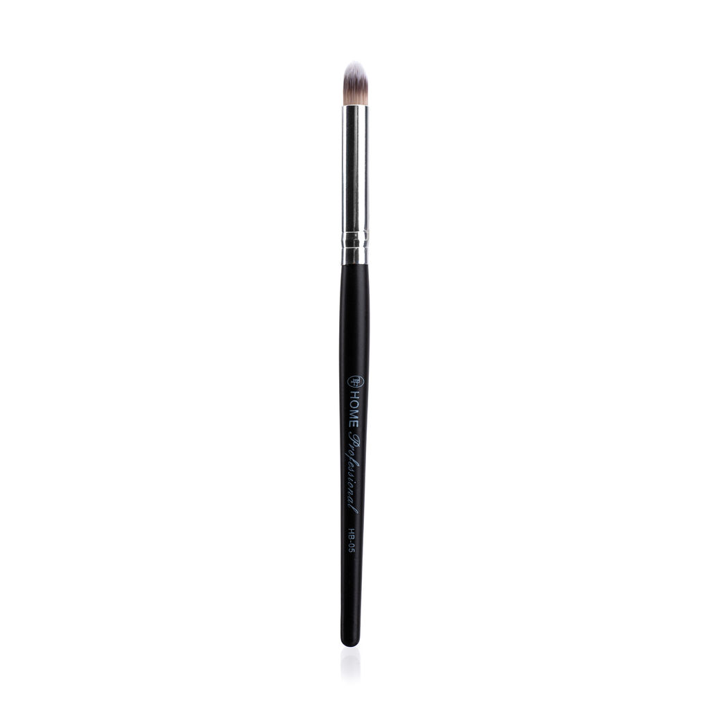 TF HB-05 Кисть для точечного нанесения и растушёвки теней Home Professional