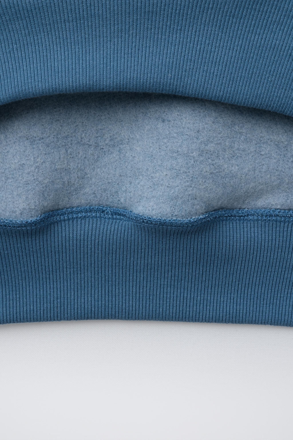 SUDADERA CAPUCHA ESTAMPADA KPOP DEMON HUNTERS NETFLIX  / Azul - Zara фото 5