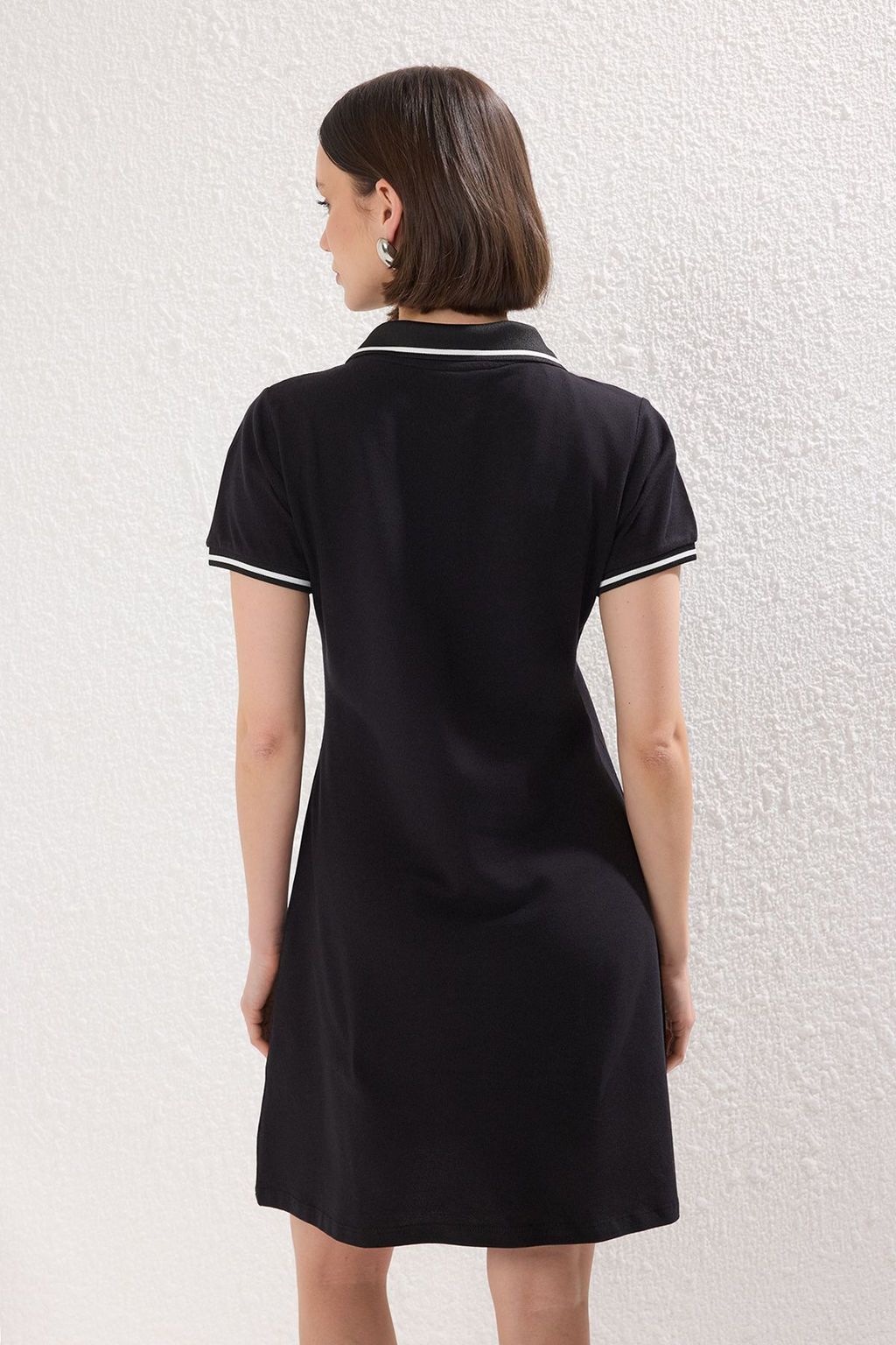 TRENDYOLMILLA Bordo Renk Bloklu Polo Yaka Skater/Belden Ac?lan Mini Orme Elbise TWOSS25EL00376 фото 8