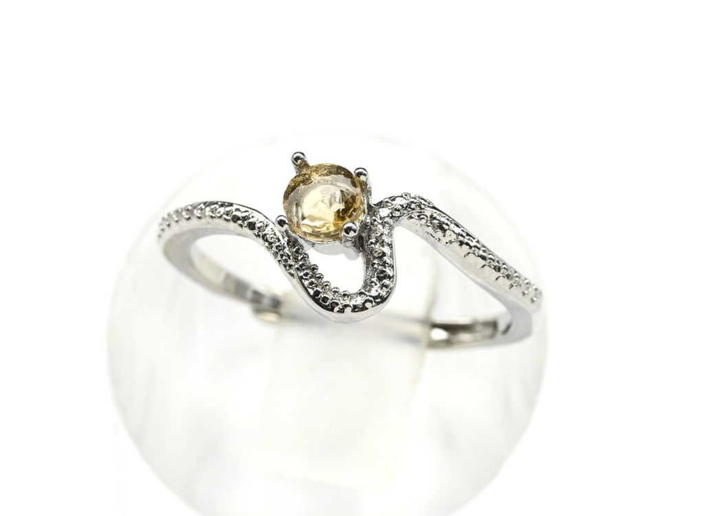 Кольцо "Волна" с цитрином 4мм Радуга камня